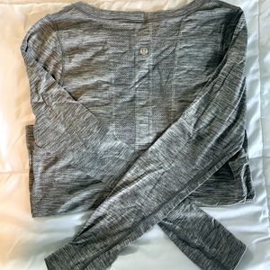Lululemon long sleeve top